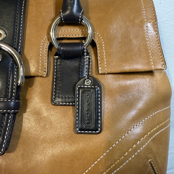 Coach SoHo flap satchel Camel leather shoulder bag - Picture 11 of 12